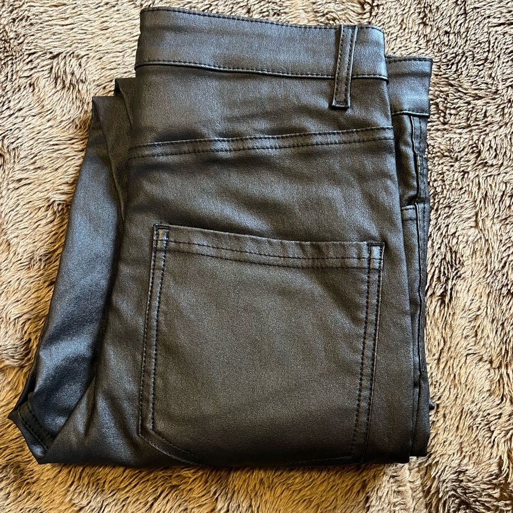 New Black faux leather stretch High rise skinny pants